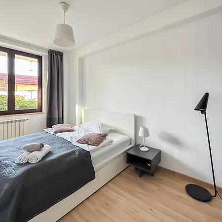 Appartement Garden - Herastrau Park 3min Walk Boekarest