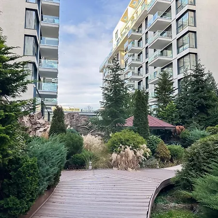 Garden - Herastrau Park 3min Walk Appartement Boekarest