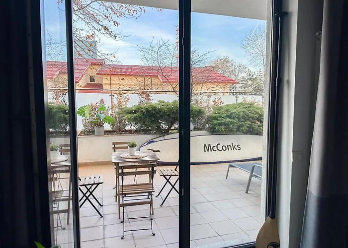 Lägenhet Garden - Herastrau Park 3min Walk