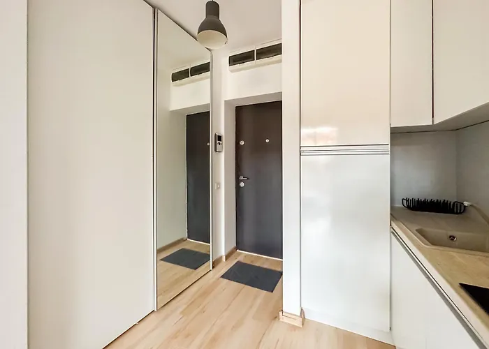 Garden - Herastrau Park 3min Walk Апартаменти